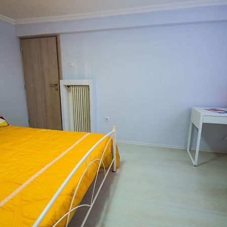 2 Bedrooms Apartment Close To Metro Dafni In Athens Exterior photo