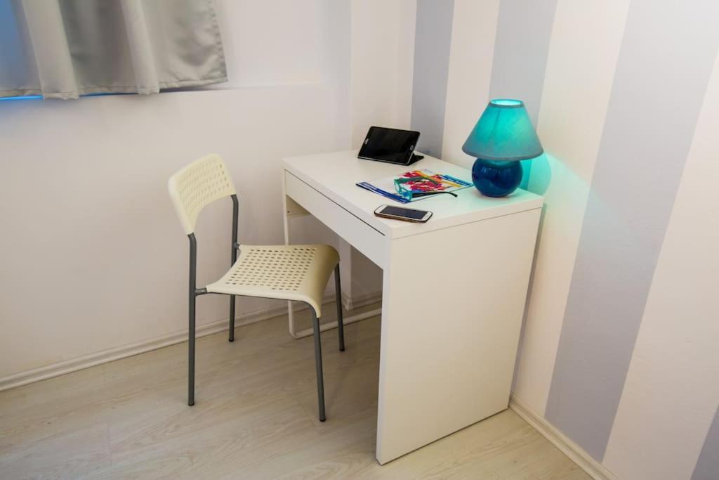 2 Bedrooms Apartment Close To Metro Dafni In Athens Exterior photo