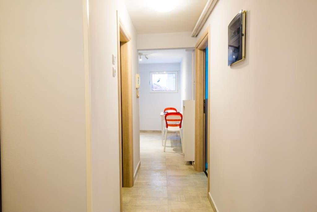 2 Bedrooms Apartment Close To Metro Dafni In Athens Exterior photo